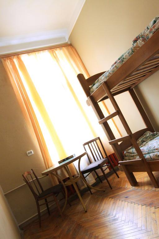 Hollywood Home Hostel Lviv Kamer foto
