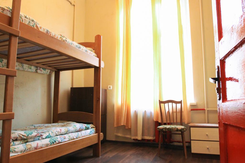 Hollywood Home Hostel Lviv Kamer foto