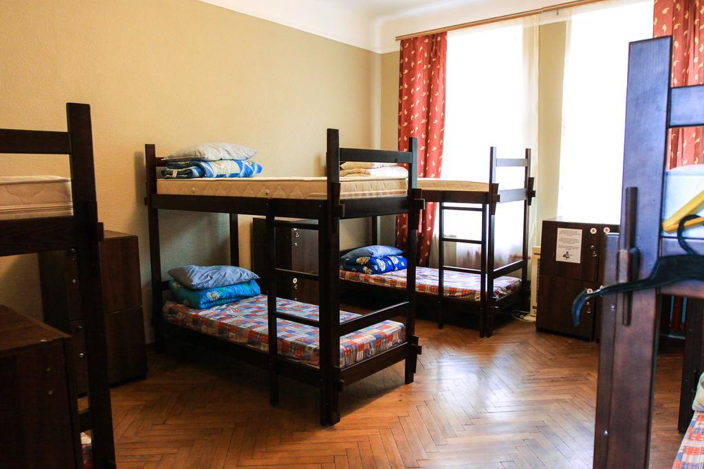 Hollywood Home Hostel Lviv Kamer foto